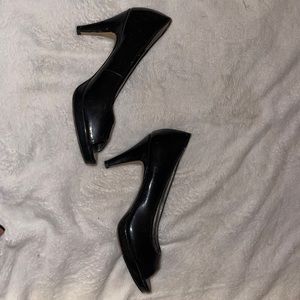 Bandolino Women's Rainaa Pump Size 7